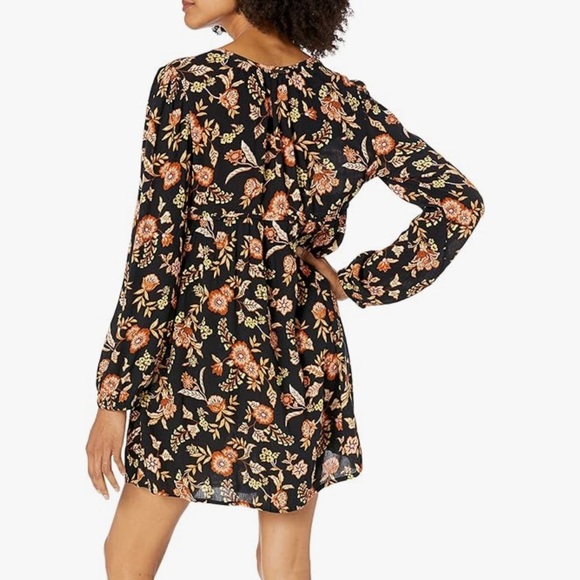 Billabong L Black Floral Long Sleeve Crinkle Hearts Desire Mini Dress - Picture 2 of 11